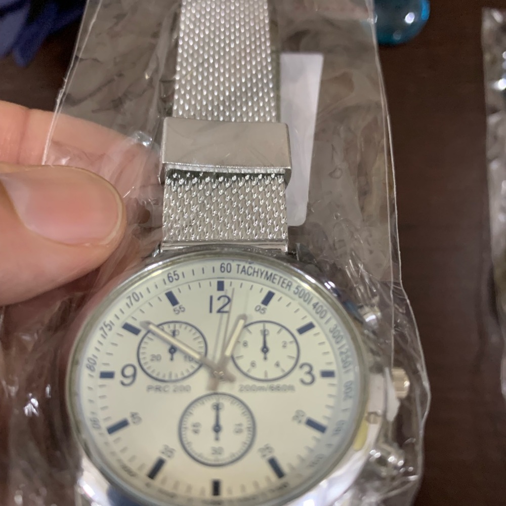 Watch - Picture 5 of 8